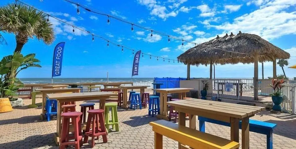 Luxury Beach Condo With Pool And Tiki Bar! Daytona Beach