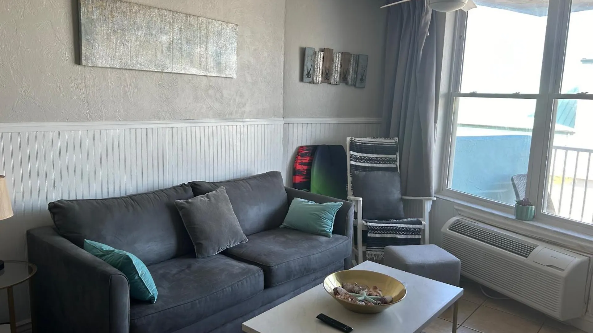 Luxury Beach Condo With Pool And Tiki Bar! Daytona Beach Aparthotel
